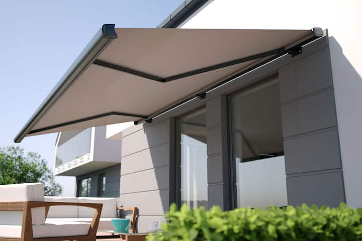 Residential awning installation in Philadelphia